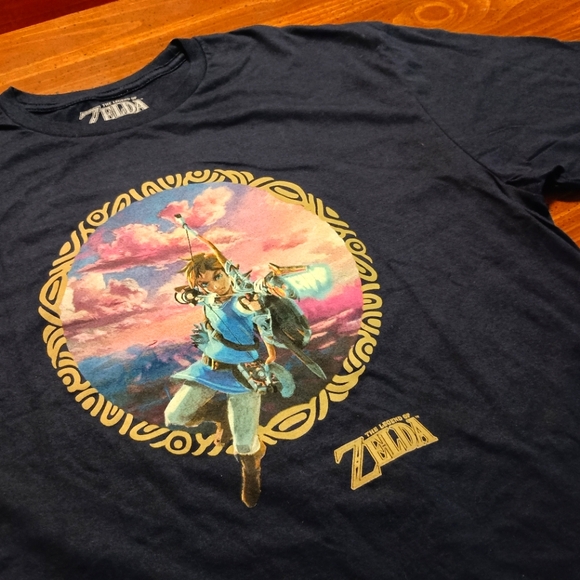 LEGEND OF ZELDA T-SHIRT - XL // Nintendo Link Video Game Graphic Tee Shirt - Picture 1 of 9